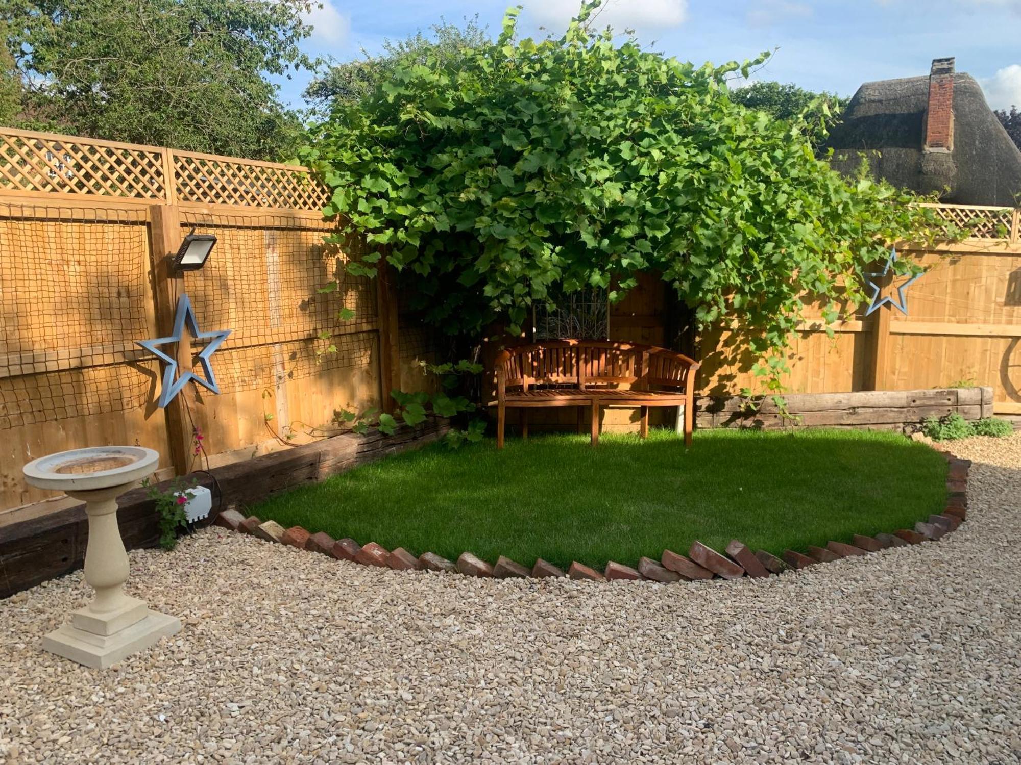 The Shack - Thatched Self Contained Annex Collingbourne Ducis Eksteriør billede