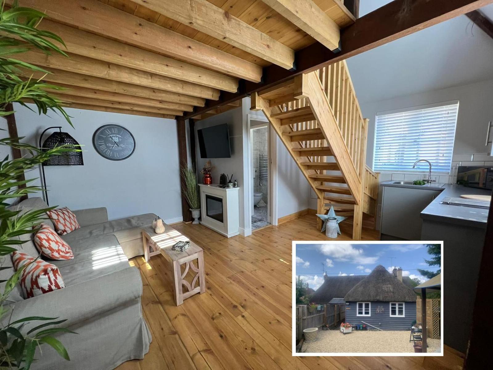 The Shack - Thatched Self Contained Annex Collingbourne Ducis Eksteriør billede